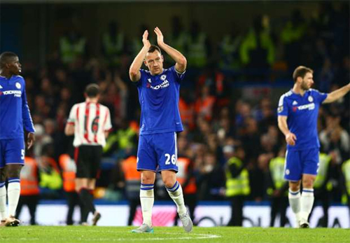 Trong mắt Terry, Chelsea không còn là một đội bóng đúng nghĩa. Ảnh: Reuters