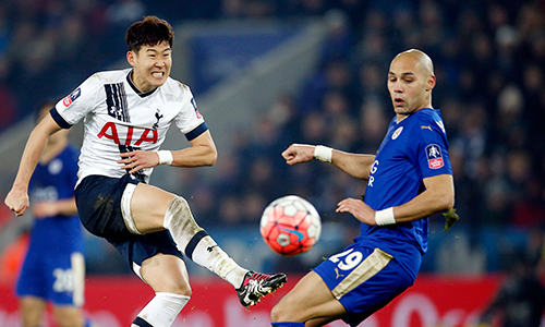Son Heung-min (áo trắng) tỏa sáng giúp Tottenham vượt qua Leicester, giành vé đi tiếp tại Cup FA. Ảnh: Reuters.