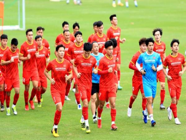 Bóng đá Việt Nam ngày 11/3: HLV Park vẫn bị chỉ trích dữ dội