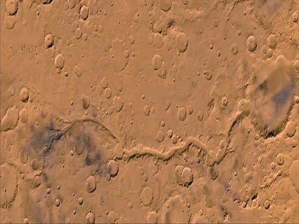 Nước- bề mặt của sao hỏa